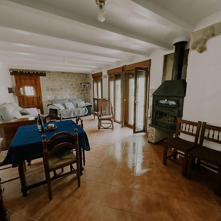 Appartamento La Casa De La Acacia Olba Esterno foto